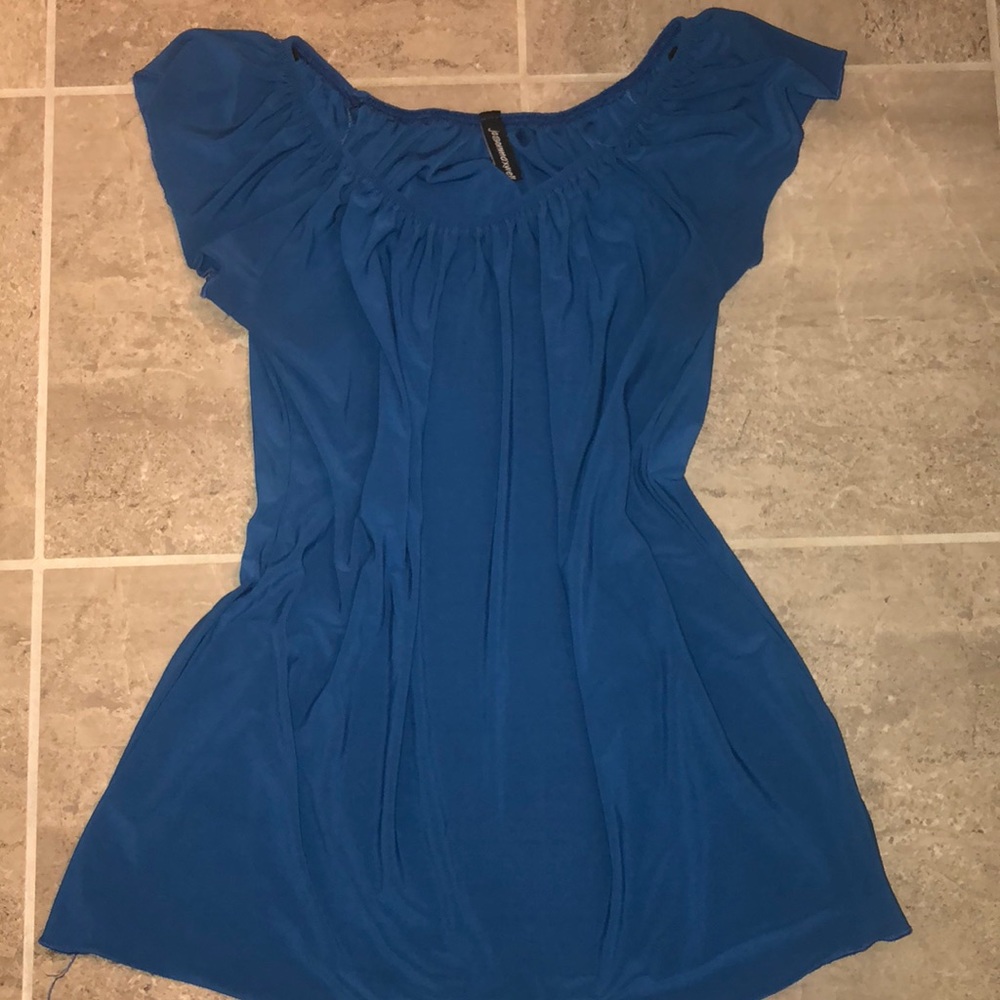 Blue shirt sleeve ruffle shirt